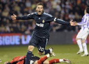 九游娱乐网站-老鹰展翅击落火箭，拉梅洛闪耀巨星光芒