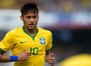 九游体育平台-地缘封锁与绿茵救赎，拜仁铁幕下的伊朗困局与迪亚斯关键破局