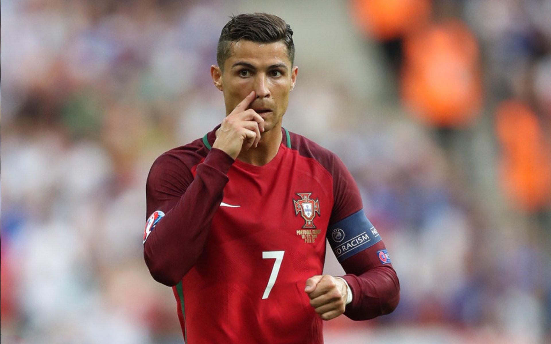 法比尼奥的领袖之光与苏格兰的绝杀之夜,足球场上的唯一性瞬间