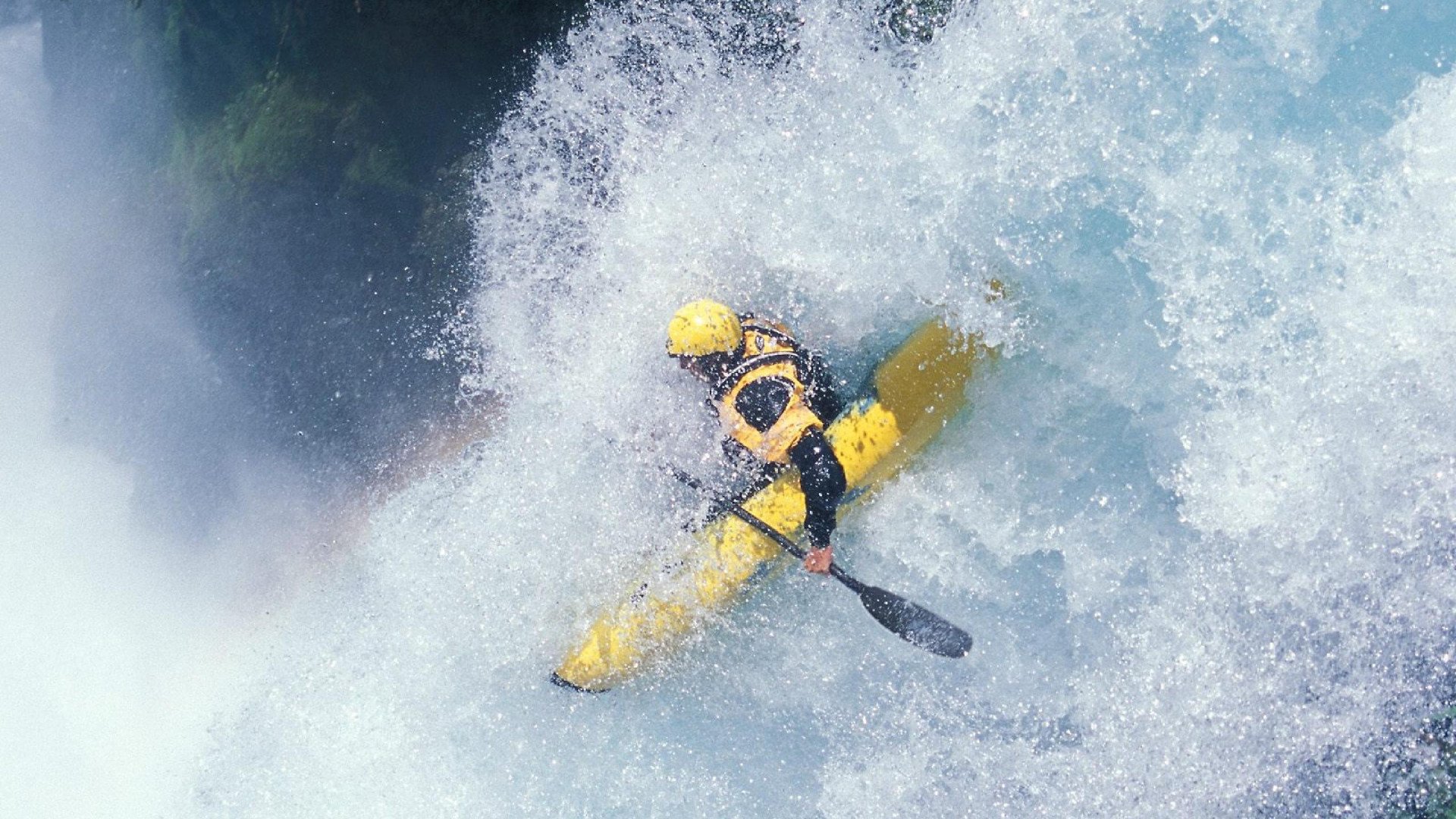 霍勒迪爆发，凯尔特人压制广厦队，一场战术与意志的胜利